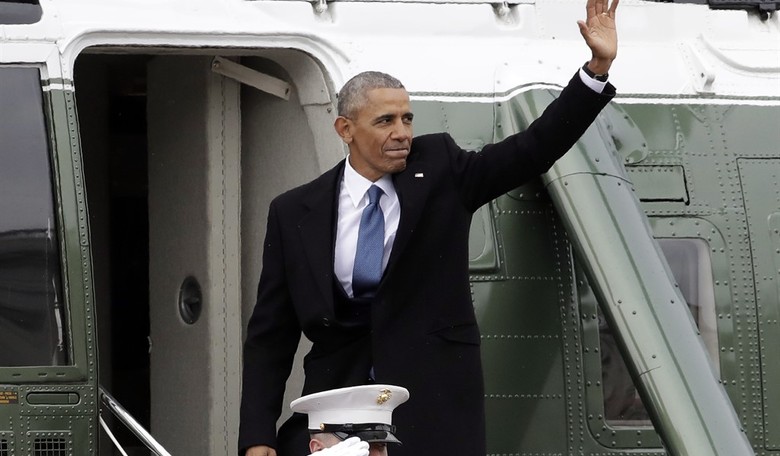 Surprise: Obama is Already Back And He's Supporting People Protesting Trump's Policies 