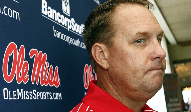 Atheist Group: College Must Ban Football Coach From Tweeting About God