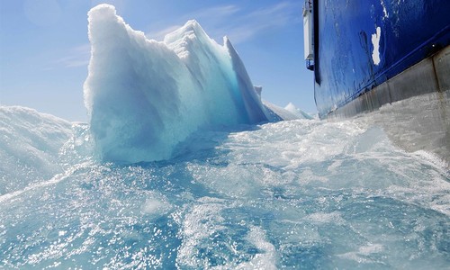 Malcolm's Memories: Landing on Arctic Ice With 5,300 Gallons of Fuel in a Crosswind
