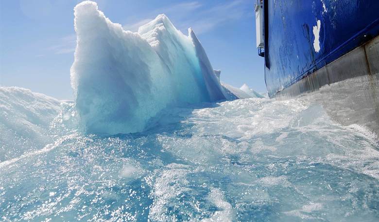 Malcolm's Memories: Landing on Arctic Ice With 5,300 Gallons of Fuel in a Crosswind