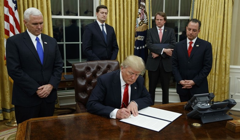 Scoop: Washington Free Beacon Obtains Copy Of Memo From Clinton Ally Plotting Trump’s Impeachment