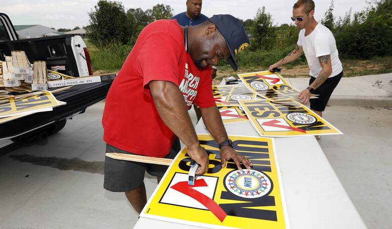 Alabama Mercedes-Benz Plant Rejects UAW, Supports Right-to-Work