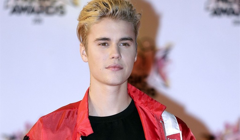 Justin Bieber Applying for US Citizenship 