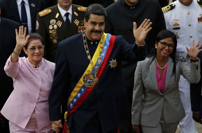 The Venezuelan Regime Continues Its Lies, and the 'Iron Lady' Meets the Pope