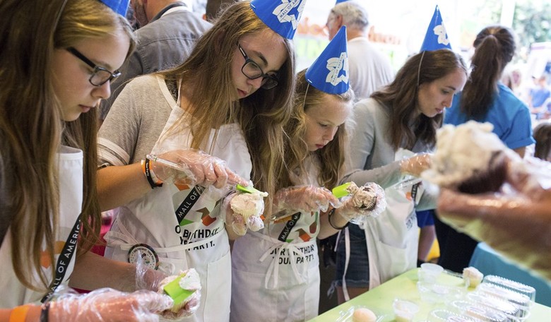 One Teacher Served Cupcakes to Students with a Very Obscene Ingredient in the Frosting