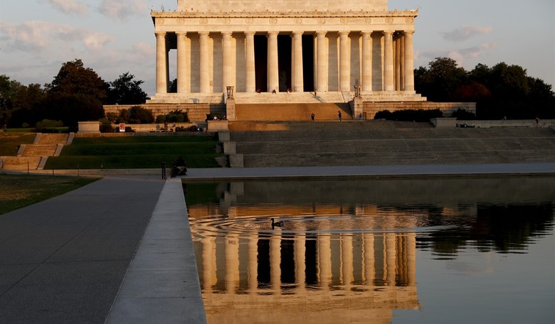 Here's What Was Spray Painted Onto the Lincoln Memorial Steps Last Night