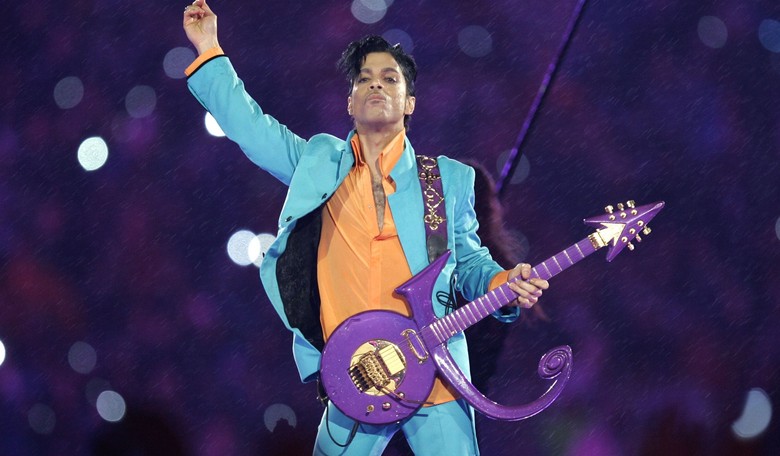 Minnesotans Petition to Replace Statue of Christopher Columbus with One of Prince