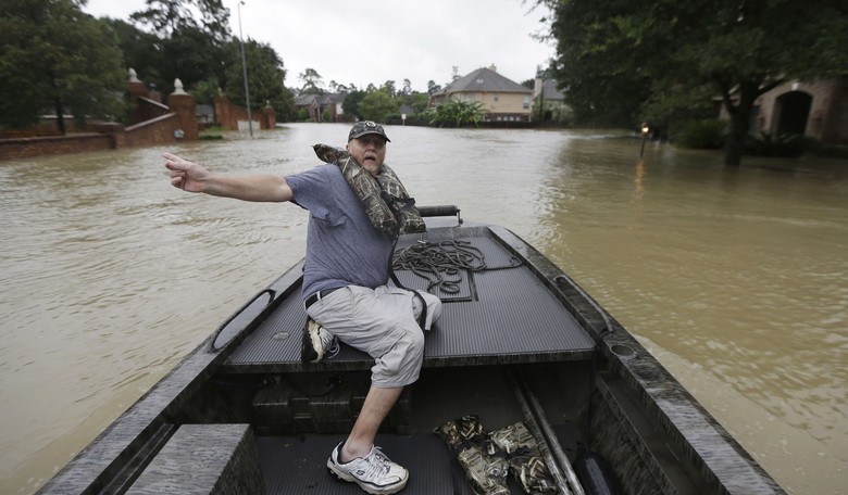 Take a Look at These Incredible Pictures of Heroes in Houston