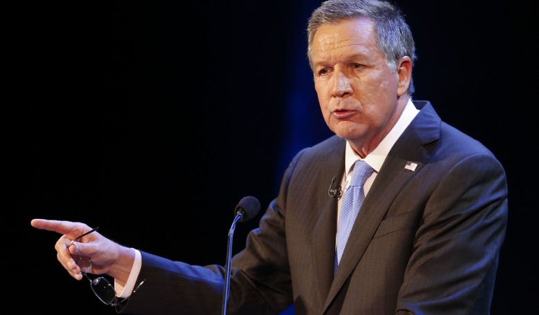 Kasich Weighs in on 'God Darn' AR-15s