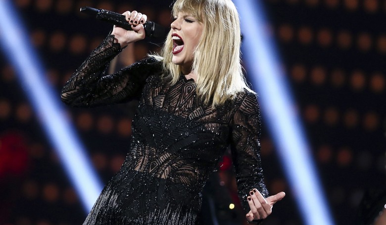 Self-Absorbed Swift Doesn't Give a RIP About Deceased Mentor Toby Keith