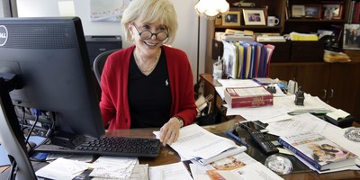Lesley Stahl Engages in Anti-Journalism on California Voting 