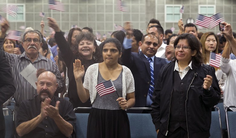 Poll: Americans Favor Less Legal Migration, Plurality Demand Cuts or Halt