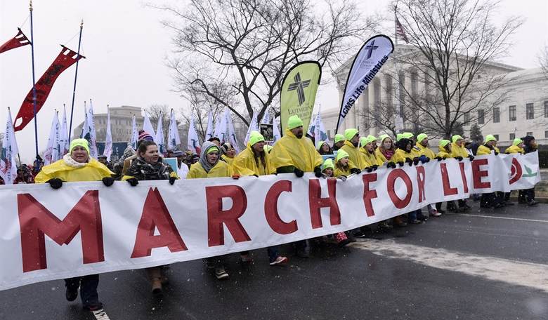 Abortion Debate Is Leaving No Room Between Extremes