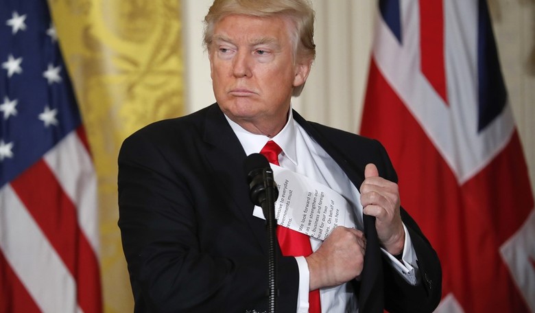 Trump Signs Order to Strengthen Refugee Vetting Process