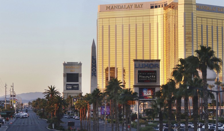Here Are Ways You Can Help Las Vegas Victims