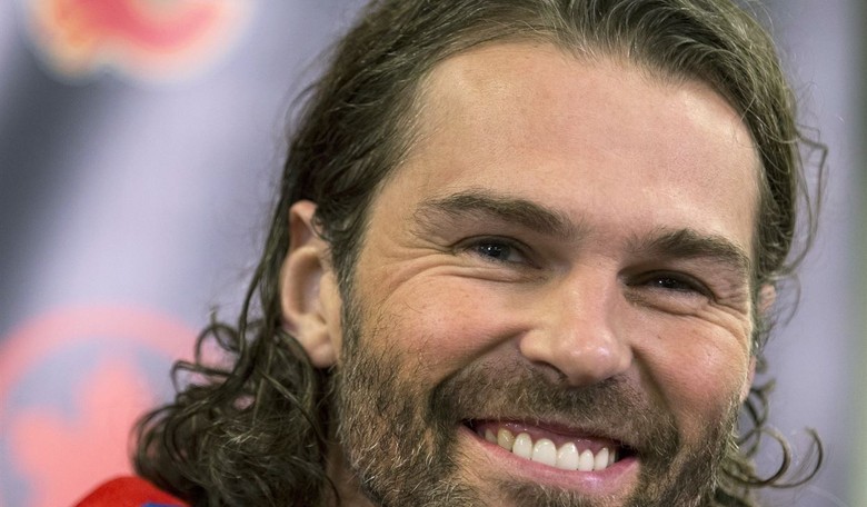Shipment of Jaromír Jágr Bobblehead's Goes Missing in California, And Everyone Wants to Know Who Done it