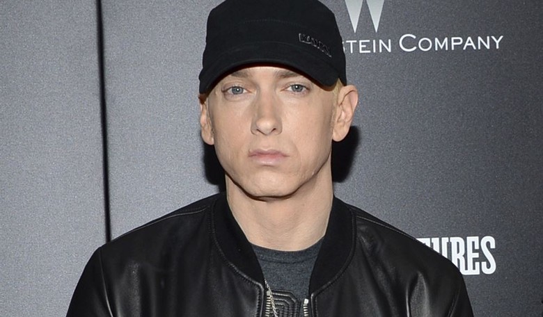 Hollywood Celebrities, Rock Stars And the NFL Should Shut the Hell Up About Politics