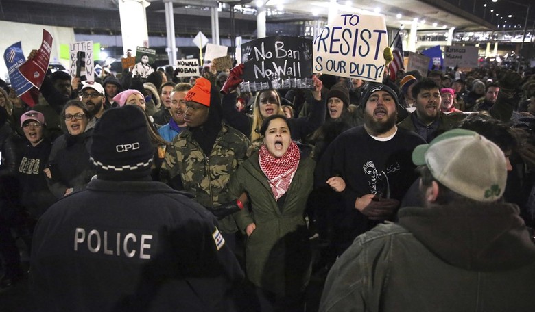 DHS Still Planning to Implement Trump's Travel Ban