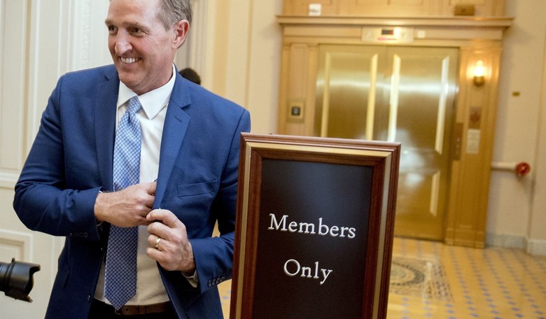 Jeff Flake's Out: Is There Anything Honorable About Arizona Senator’s Exit, Or Is He Just A Quitter?