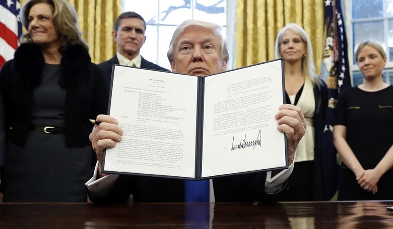 Analysis: Trump WH Demonstrates How Not to Roll Out a New Policy