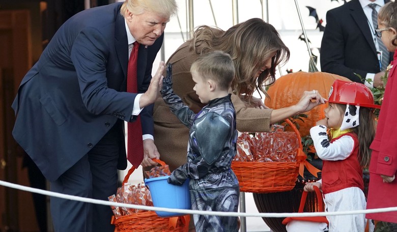 Watch: Pres. Trump and the First Lady Have Fun, As Halloween 2025 Arrives at the White House