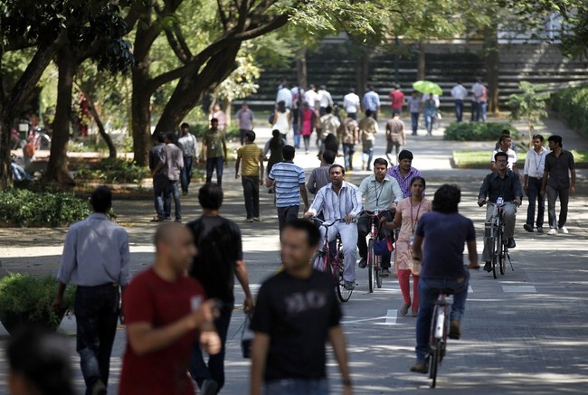 Sen. Schmitt: Americans Lose Jobs to H-1B ‘Visa Cartel’