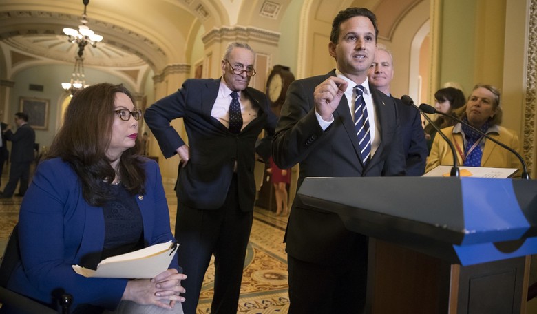 Liberal Senator Invites 'McCain Republicans' to Vote For Democrats in 2020. No Thanks.