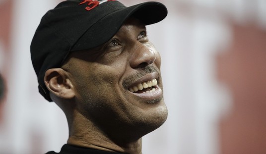 LaVar Ball Says He Sent the President Sneakers, and Didn't Get a Thank You