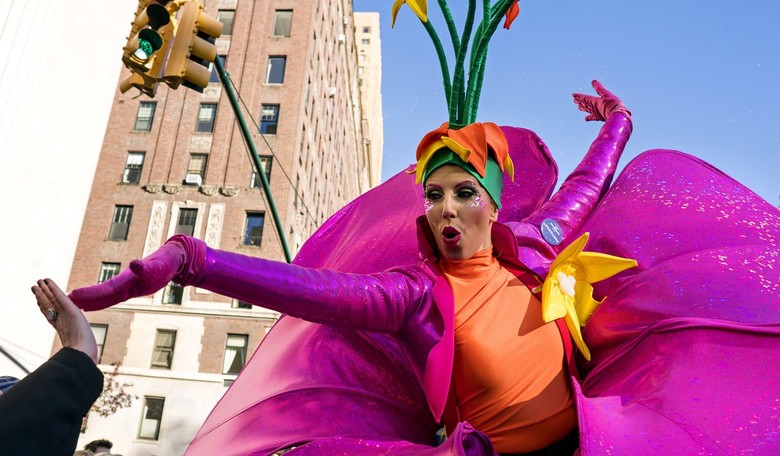 A Binary Bonanza and Cher — Two Great Reasons to Ditch the Macy’s Parade This Year