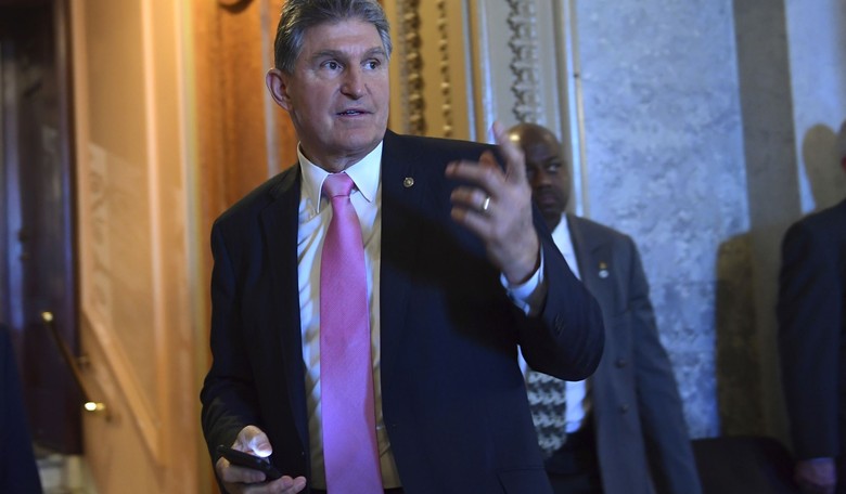 Manchin Claps, Winks at Trump While Women in White Remain Stoic