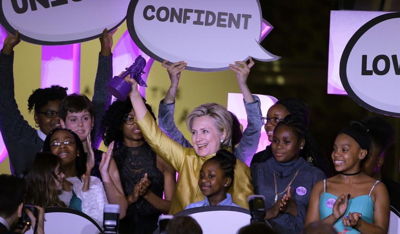 Hillary Supporters Go Ballistic On CNN Editor For Writing About Why Clinton Still Sucks