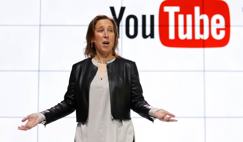 Carlson Blasts YouTube Over Censorship of Coronavirus Video 