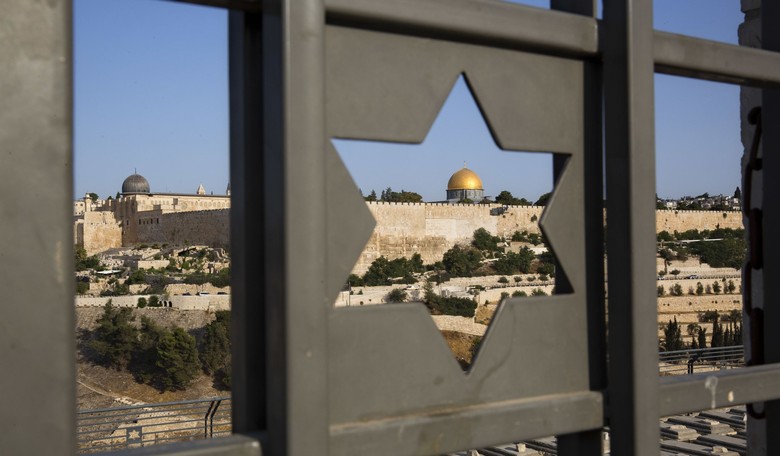 An Anti-Semite Asks & Is Answered: Is Israel Racist? (Part 1)