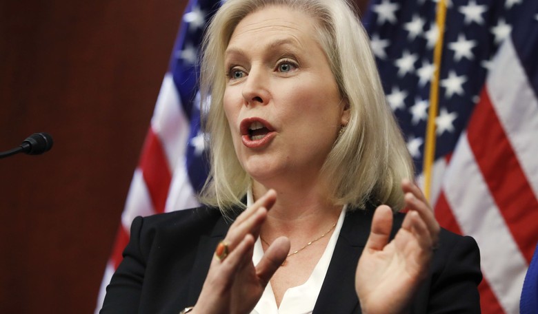 Dem Senators Call on Trump to Resign 'Immediately'  