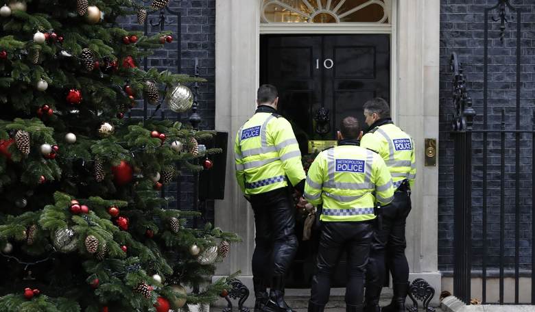 More State-Sanctioned Sexual Harassment: U.K. Policy Will Let 'Trans' Officers STRIP-SEARCH Women
