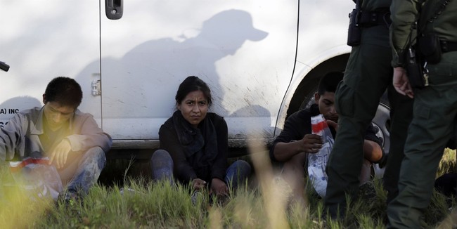 Suspected Human Smuggler and Migrants Killed in Car Crash Near Southern Border - Vimarsana News