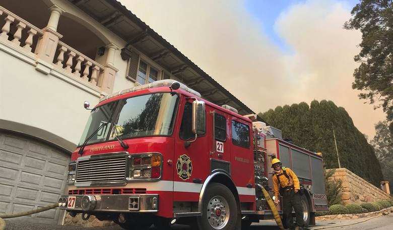 Feel-Good Friday: Trailblazing Black Firefighter Gets a Fire Truck Parade for His 104th Birthday 