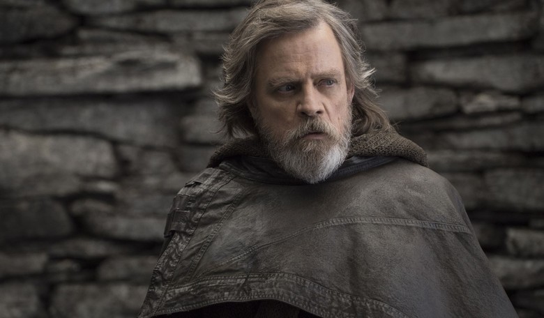 Mark Hamill blaming TRUMP for his big bad Twitter boycott being a big ol' FAIL goes spectacularly BAD