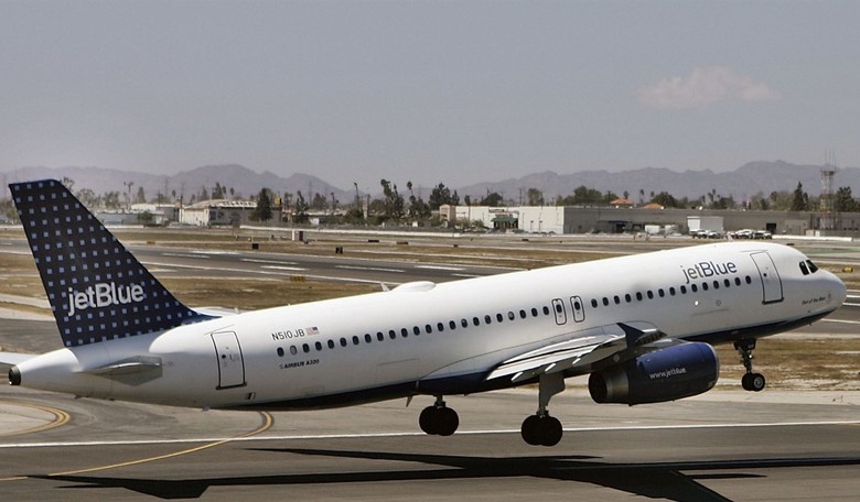Airlines Are Interfering With ICE Arrests at Airports 