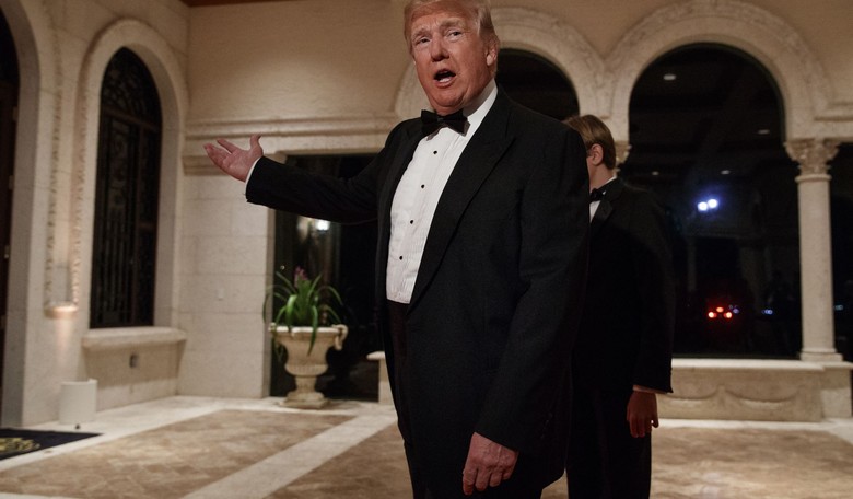 Trump's First Tweets of 2018 About Pakistan, Iran 