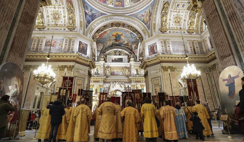 Shame on the Silent Christian Leaders Who Refuse to Stand Against Government Tyranny 