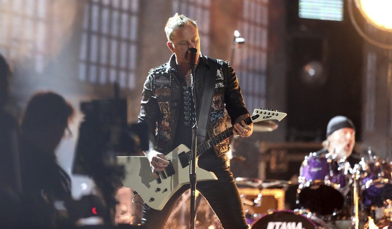 Metallica Frontman Slams Leftist Entertainers' Political Rants: 'Not Here to Influence You'