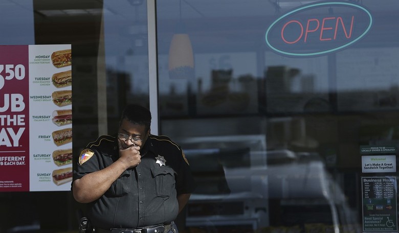 ESSEX FILES: A Sandwich Tossed, a City Lost - D.C.’s Grand Jury Flunks the Law-and-Order Test