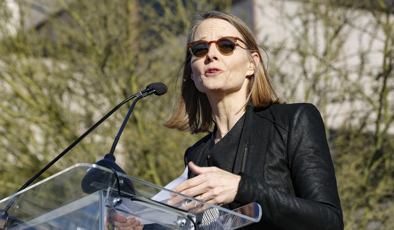 Jodie Foster, Meet ... Jodie Foster: Oscar-Winning Actress Thinks Women Are a 'Risk' in Hollywood