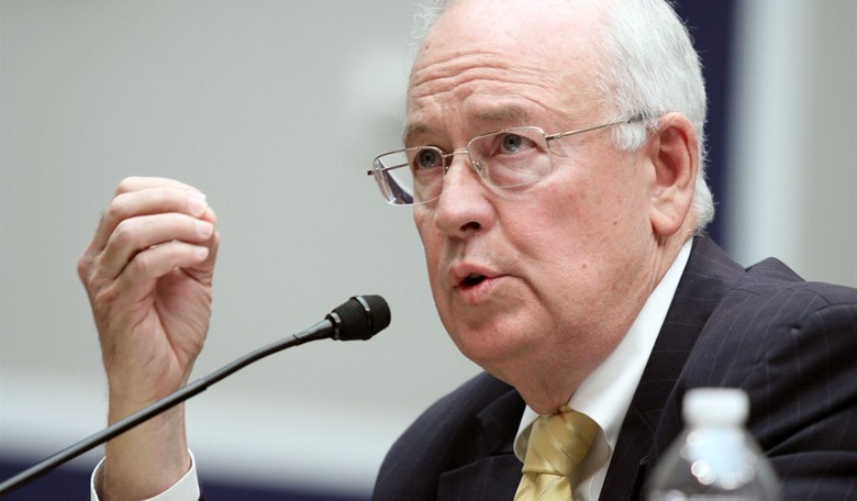 Kenneth Starr Still Getting Hardballs
