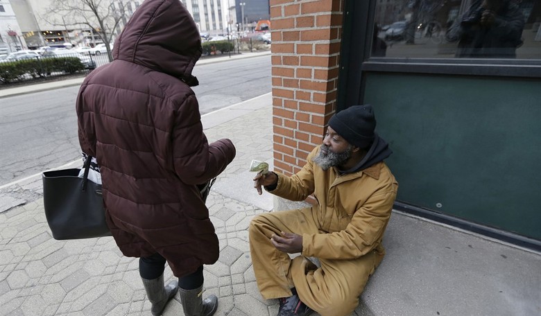 Colorado County Posts 'Handouts Don't Help' Signs at Intersections, Panhandlers Disappear