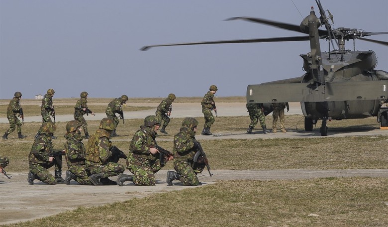 U.S. Army Begs Soldiers to Come Back After They Were Forced Out for Not Getting the COVID Vaccine