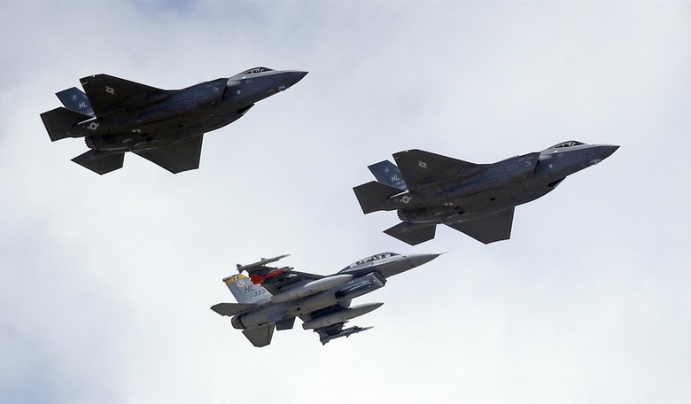 Former U.S. Air Force Major Arrested for Training Chinese Military Pilots