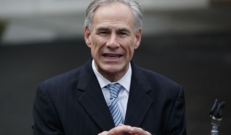 Abbott Signs Law Banning Sanctuary Cities 