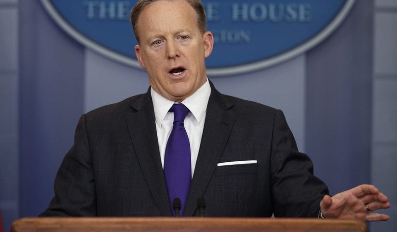 Spicer Asks Press Corps Why They're Arguing Over Dates, Not Substance in Investigations